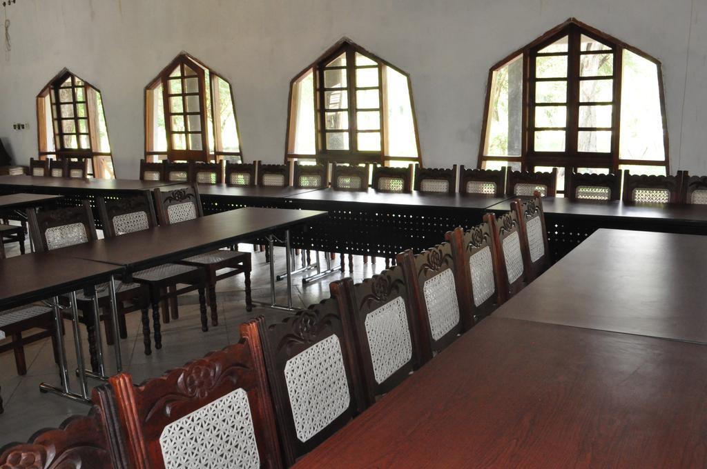 Hunters Lodge Twaandu Extérieur photo