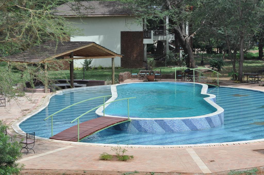 Hunters Lodge Twaandu Extérieur photo