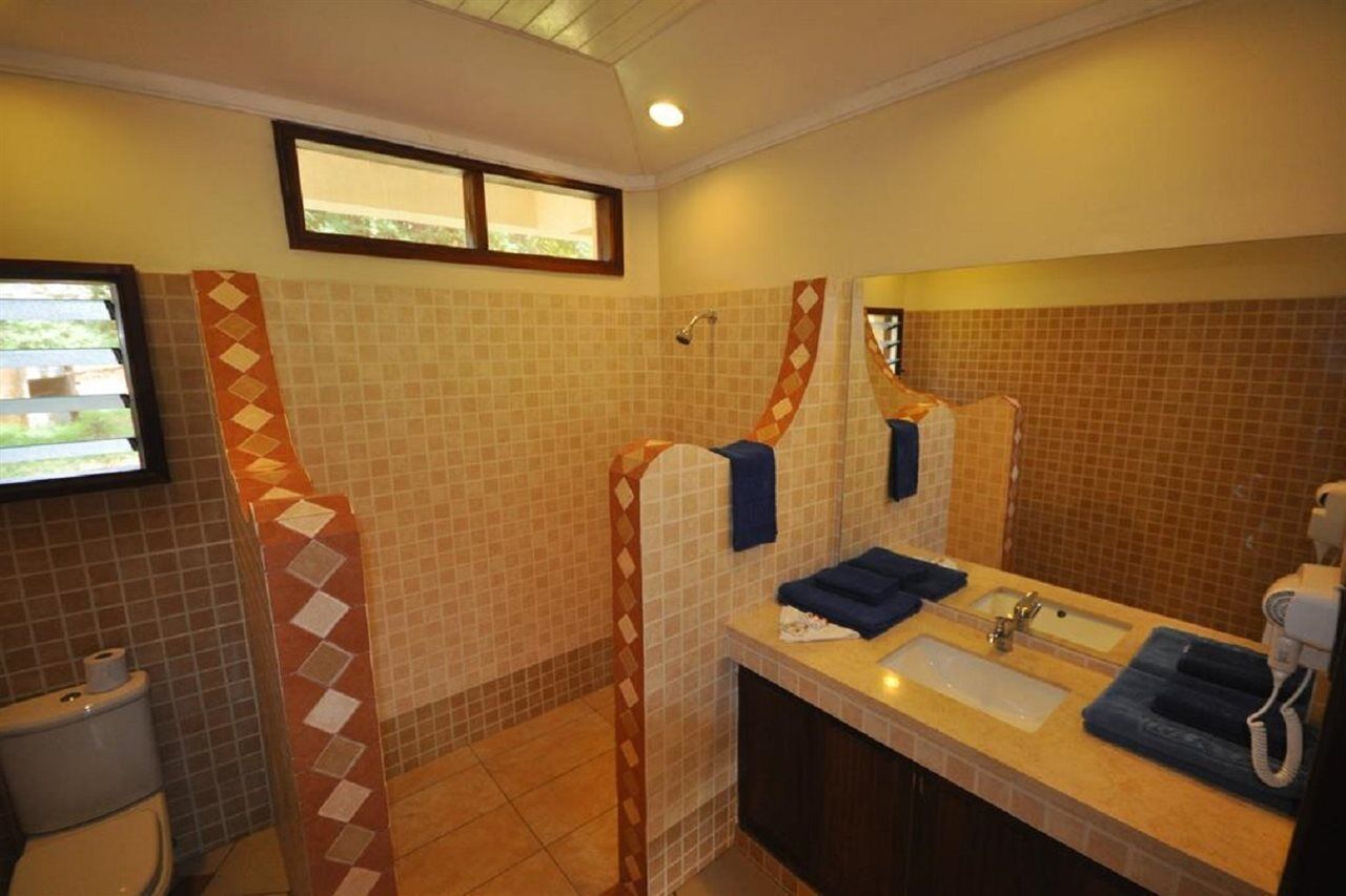 Hunters Lodge Twaandu Extérieur photo